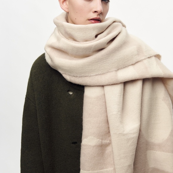 Zara WOOL BLEND JACQUARD SCARF - Picture 4 of 5